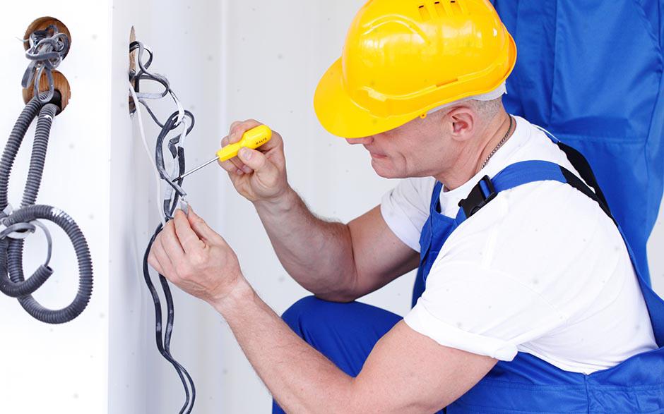 technicien électricien Colombes