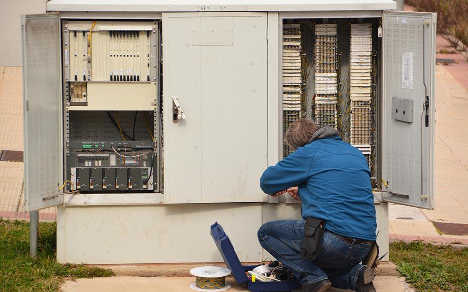 activité électricien Colombes